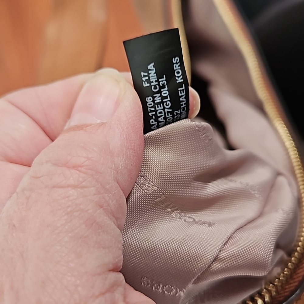 MICHAEL KORS Lydia Brown Pebbled Leather Hobo- Like NEW - Picture 9 of 13